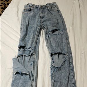 Pretty little thing distressed Jean